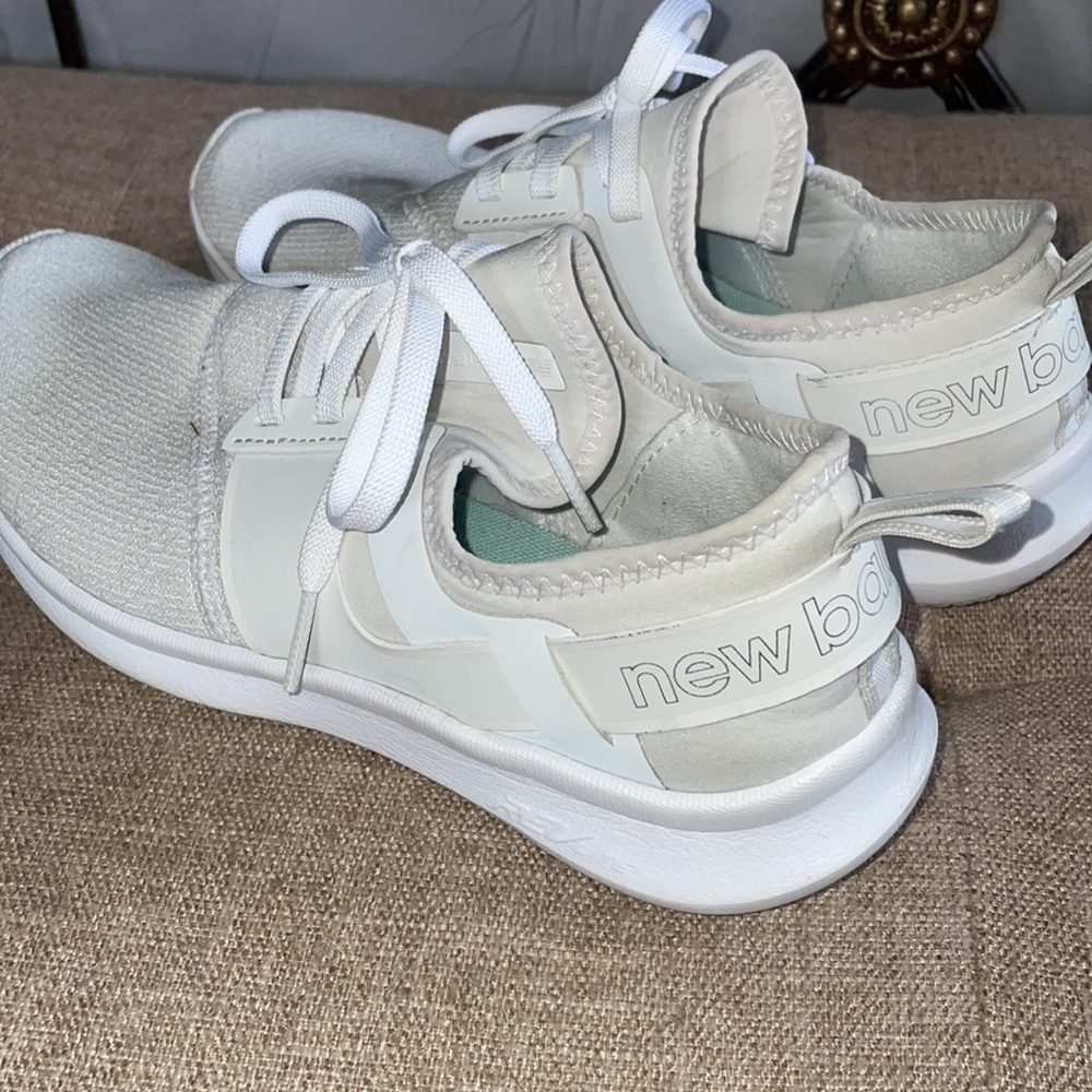 Never worn! - Picture 2 of 4